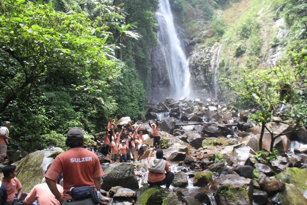 Tracking-Officialtour